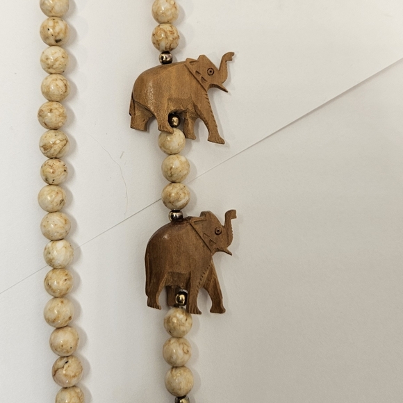 Elephant Carved Wood Stone Necklace Long Natural Marble? Beaded Wooden African - Picture 10 of 11